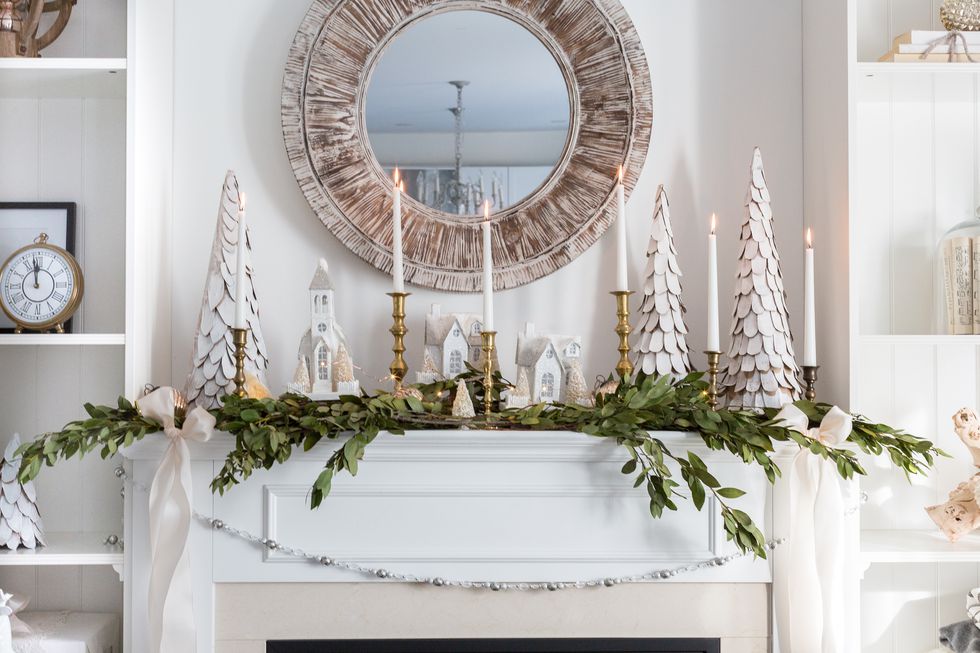holiday-decor-small-space-06-1505838978